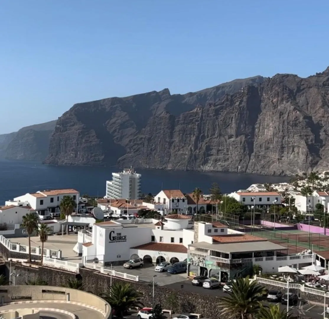 Lovely Sunny Apartment Costa Adeje